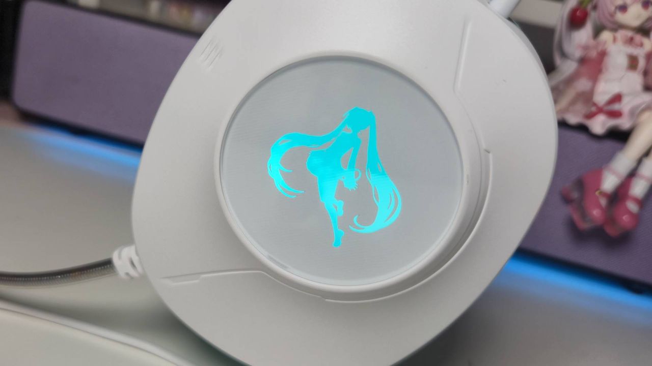 Внимание, поклонники Vocaloid: гарнитура Hatsune Miku впервые получила скидку!